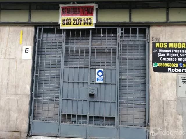 Tienda se alquila en zona comercial - 1