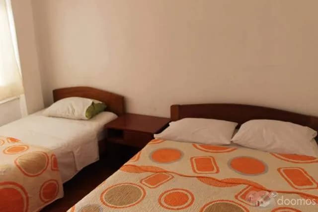 Alquilo habitaciones Baratas a 2 cuadras de la Plaza - 1