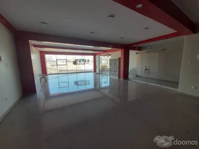 LOCAL SUPERCOMERCIAL EN ALQUILER - SEGUNDO NIVEL - 1