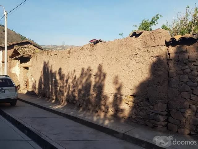 SE VENDE TERRENO 408.72 M2 CERCA A PLAZA CENTRAL DE HUAROS - CUSCO - 1