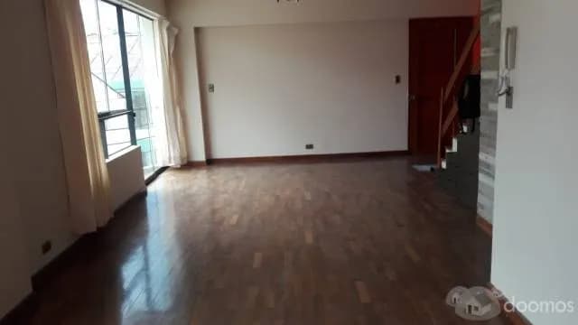 VENTA DE ACOGEDOR DUPLEX EN MAGISTERIO - 1