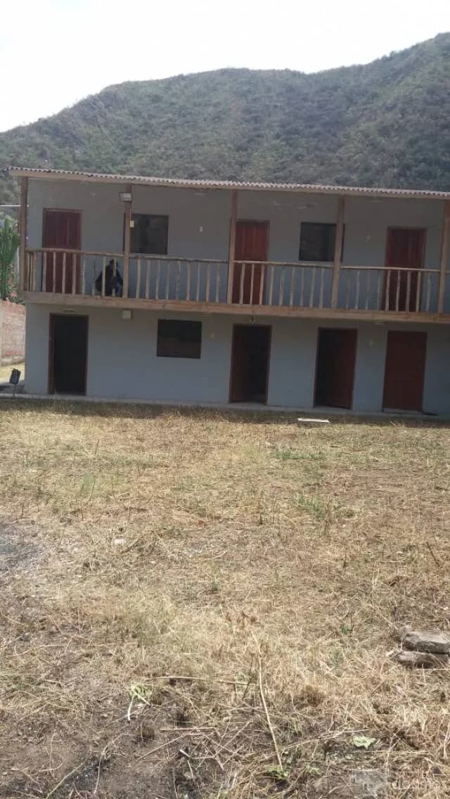 EN VENTA CASA COMO TERRENO EN SECTOR SAUCEDA - LIMATAMBO - 1
