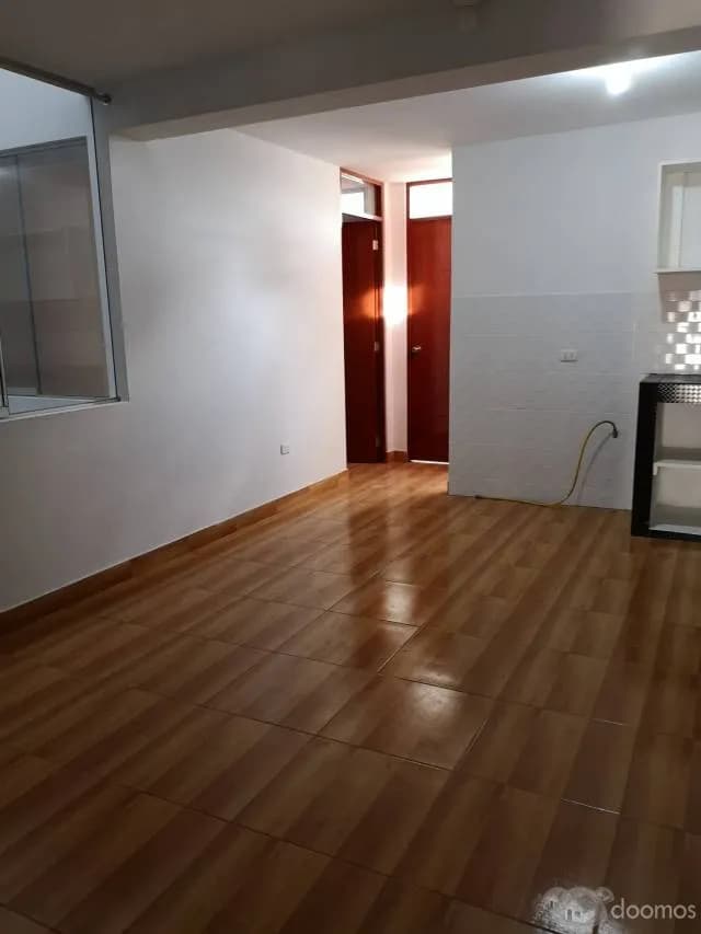 Se alquila departamento en estreno - 1