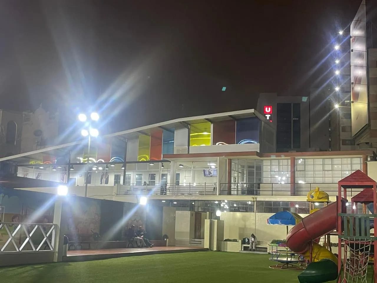 TRASPASO POR VIAJE CONCESION DENTRO DE CLUB EN JESUS MARIA - 1