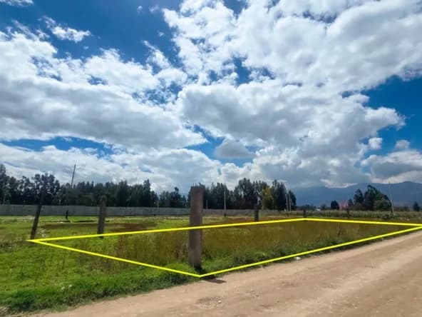 Se Vende Terreno 100 m2 en el Dist. 3 Diciembre cerca del Puente Comuneros I - 1