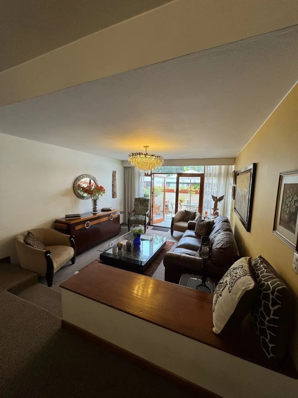 Departamento de 184 m² en El Primer Piso con Jardín y Terraza en Valle Hermoso, Santiago de Surco - 1