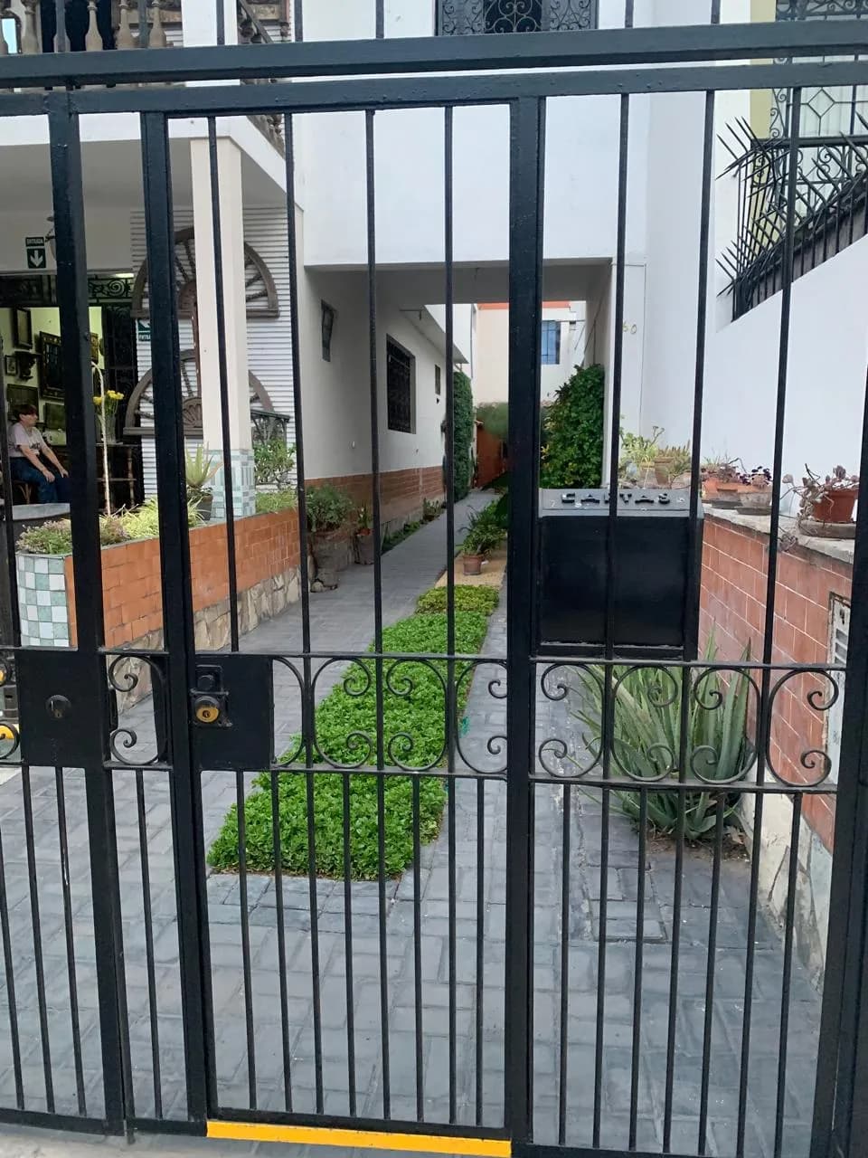 ¿Buscas estacionamiento en Miraflores? 🚗 - 2