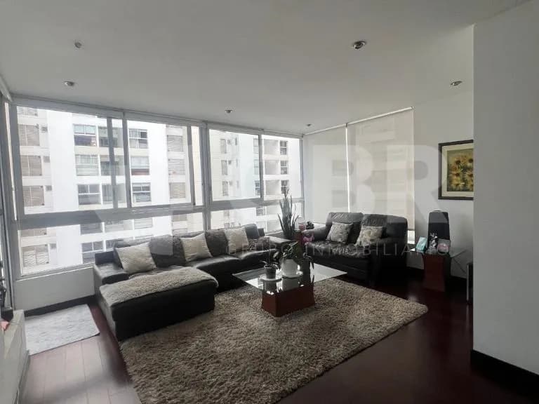 VENTA DEPARTAMENTO EN SURCO - 1