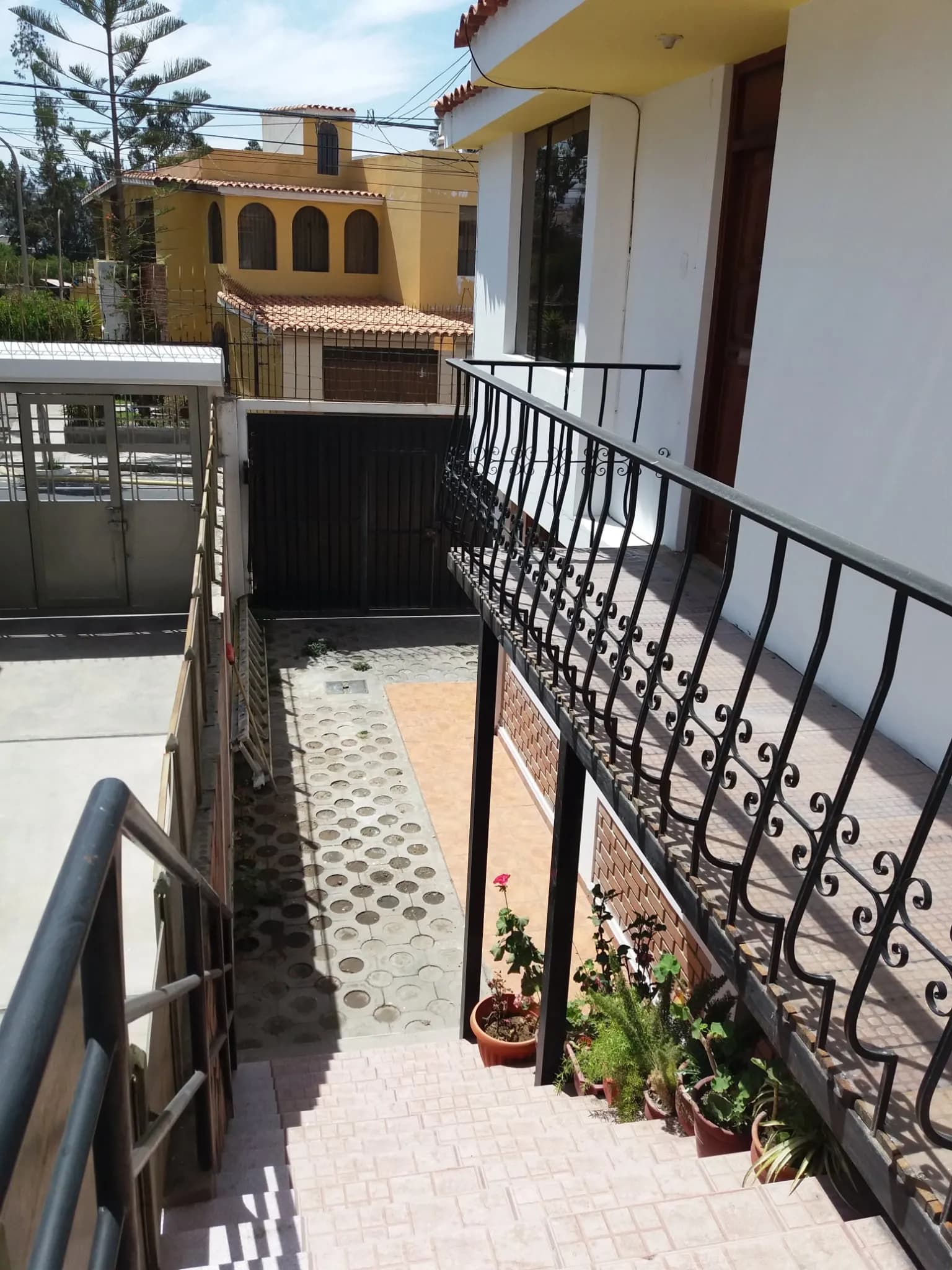 ALQUILO DEPARTAMENTO COMPLETO URB.RESIDENCIAL LARA - 1