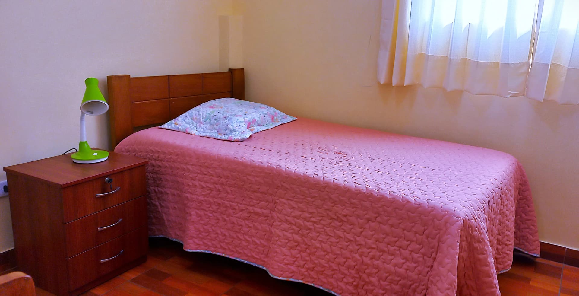 HABITACIÓN AMOBLADA EN CHORRILLOS PARA PERSONAS SOLAS - 1