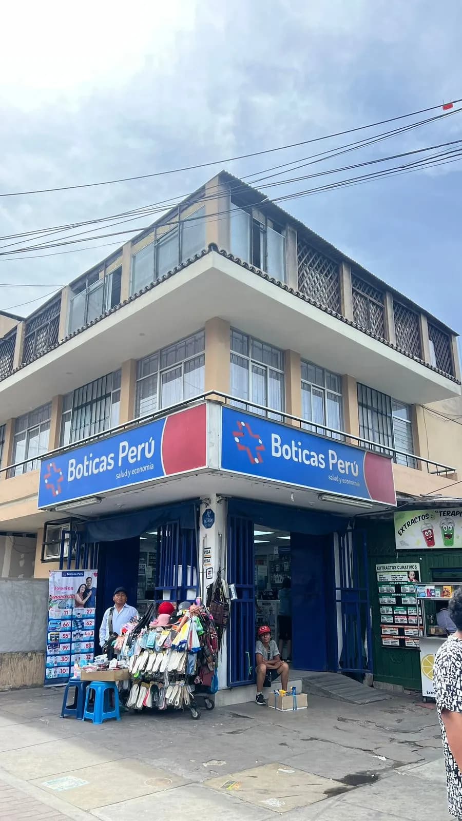 VENTA OCASION DEPA 2DO PISO URB. ELIO USD 180,000 - 1