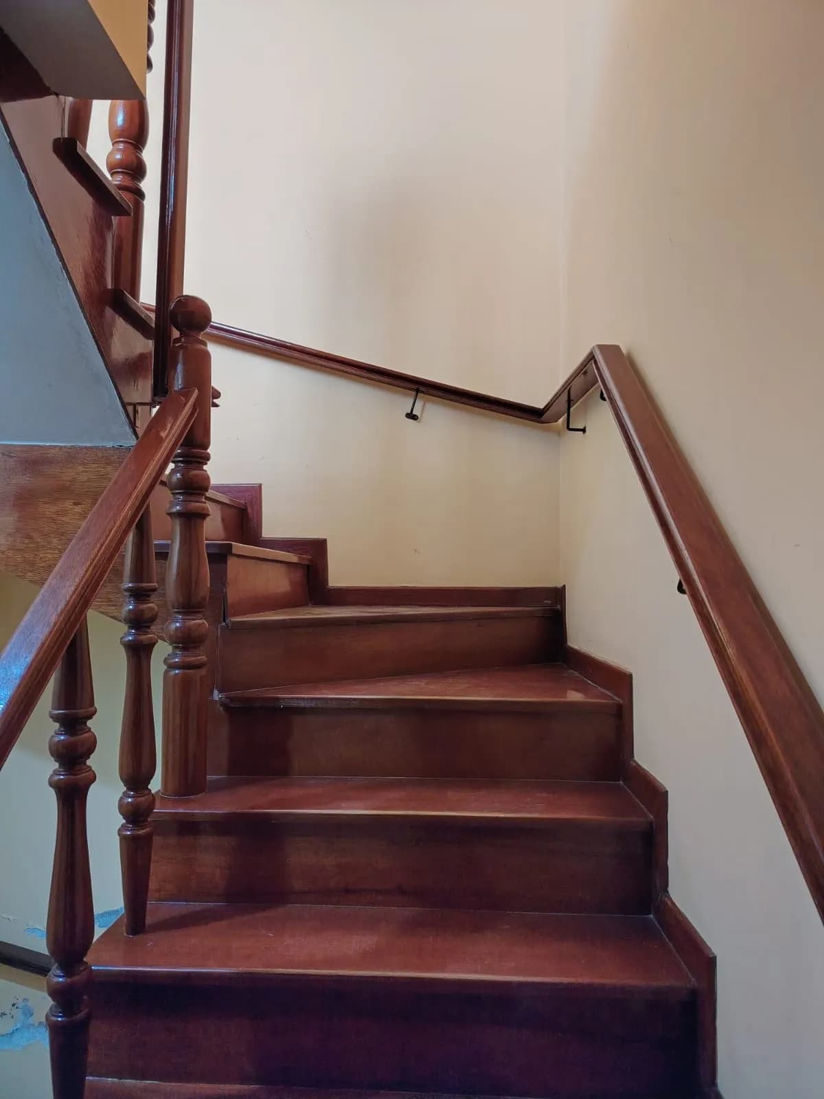 VENTA DE CASA DE DOS PISOS DE 160M2 VILLA EL SALVADOR - 1