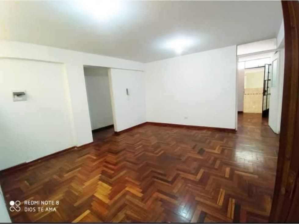 Se alquila departamento 2do piso Miraflores 70 m2 - 1