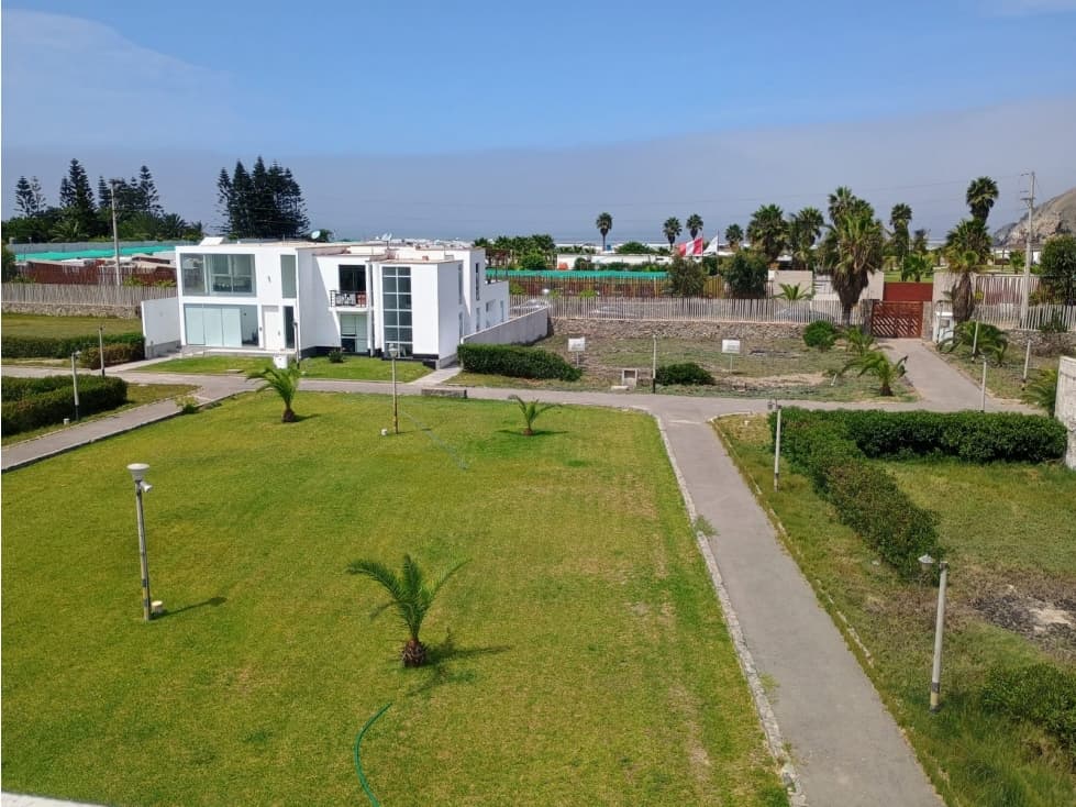 Terreno de Playa en Condominio Albatros - 1