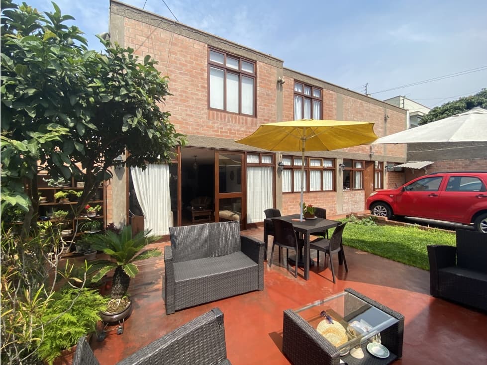 Condominio de 3 Casas 1010 m2 en residencial Monterrico La Molina - 1