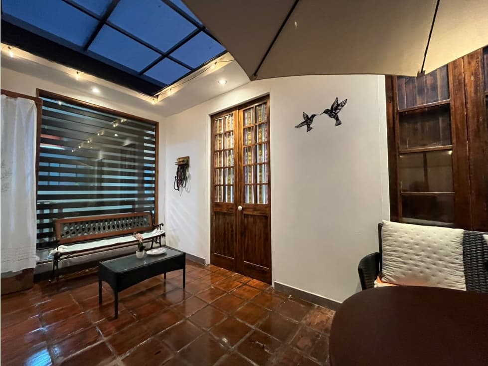 Duplex penthouse de 4 dormitorios, 3 baños, terraza y cochera - 1