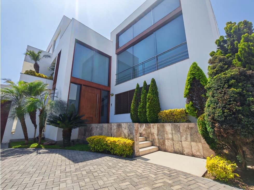 HERMOSA CASA EN LA PLANICIE 5 DORMITORIOS + PISCINA. - 1