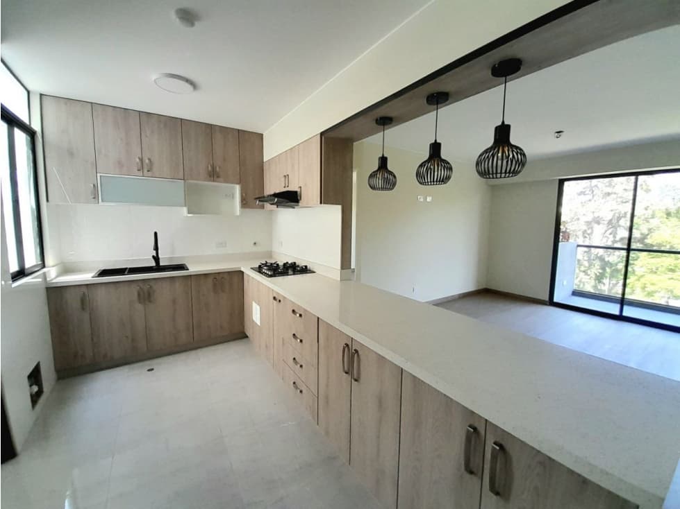 VENTA DEPARTAMENTO IMPECABLE EN SURCO CON VISTA AL PARQUE - 1