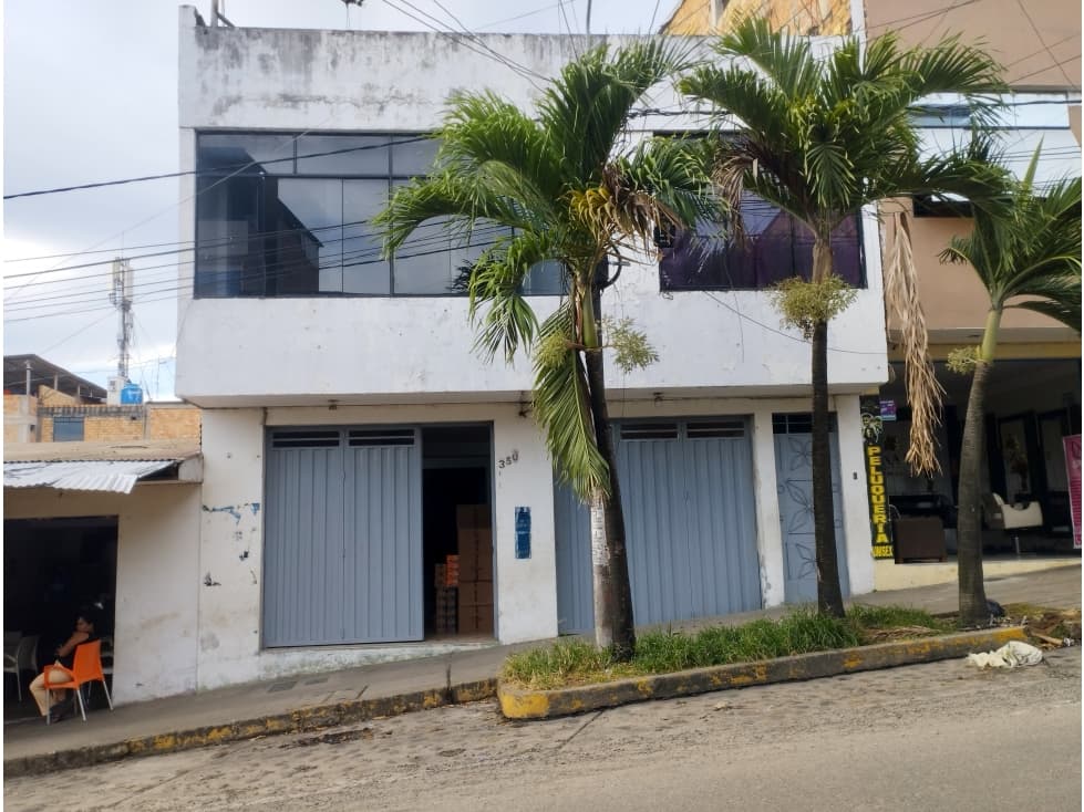 SE VENDE INMUEBLE CON LOCAL COMERCIAL Y DEPARTAMENTO EN TARAPOTO - 1