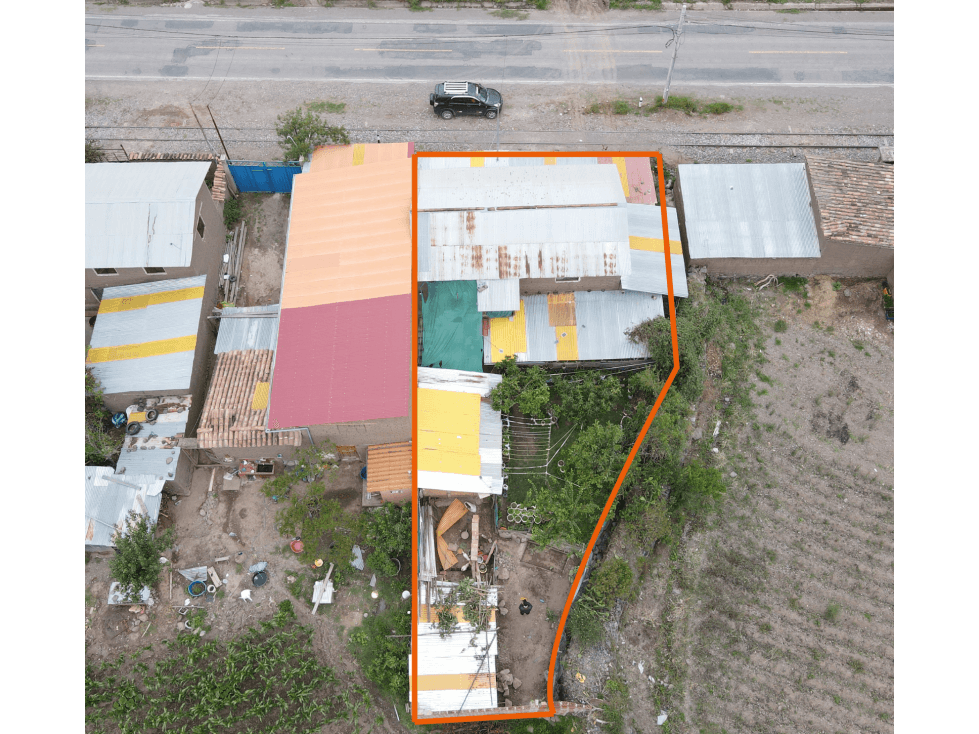 VENDO TERRENO 300M2 A PIE DE PISTA URUBAMBA CUSCO PERÚ - 1