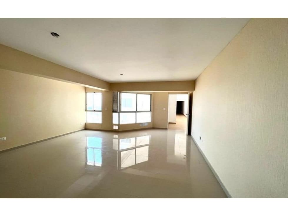 VENTA DE DEPARTAMENTOS DE 3 DORMITORIOS FRENTE A PLAZA SAN MIGUEL - 1