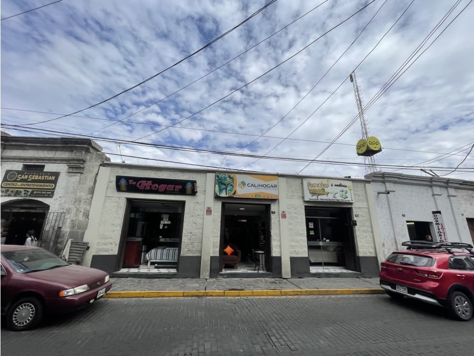 VENTA DE CASONA COMERCIAL CON CHALET EN CALLE MUÑOZ NAJAR AREQUIPA - 1