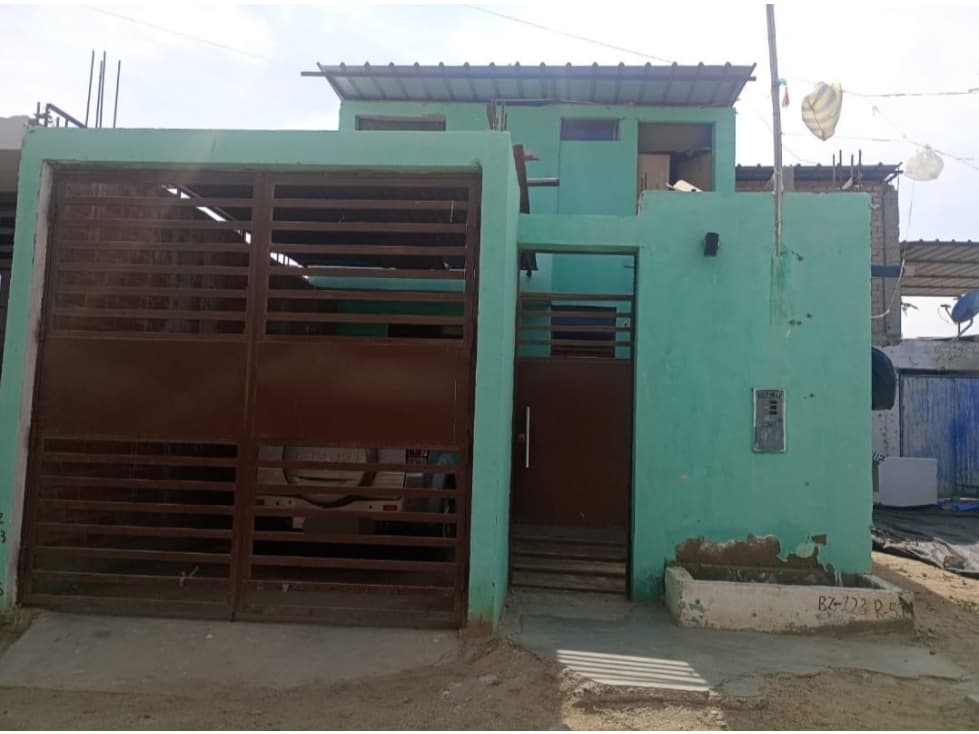 CÓMODA CASA EN VENTA, CURAMORI - 1