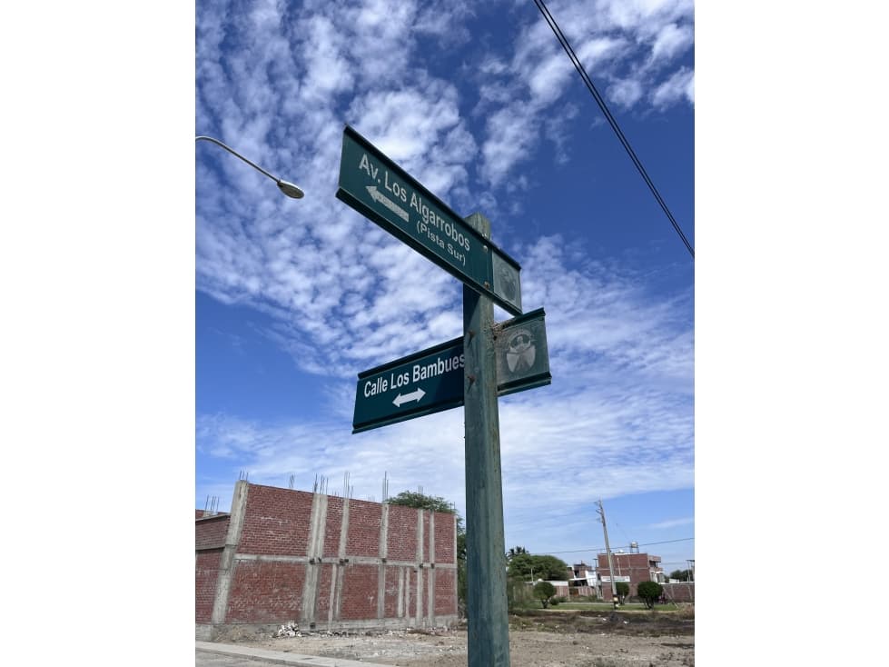 VENDO TERRENO EN CENTENARIO - 1