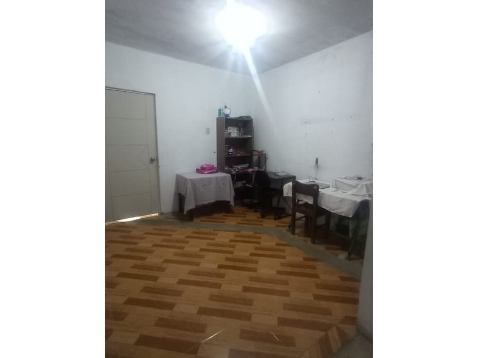 CÓMODA CASA EN VENTA, CURAMORI - 2