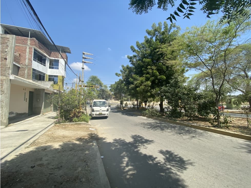 VENDO LOCAL EN AV. INDEPENDENCIA - 1