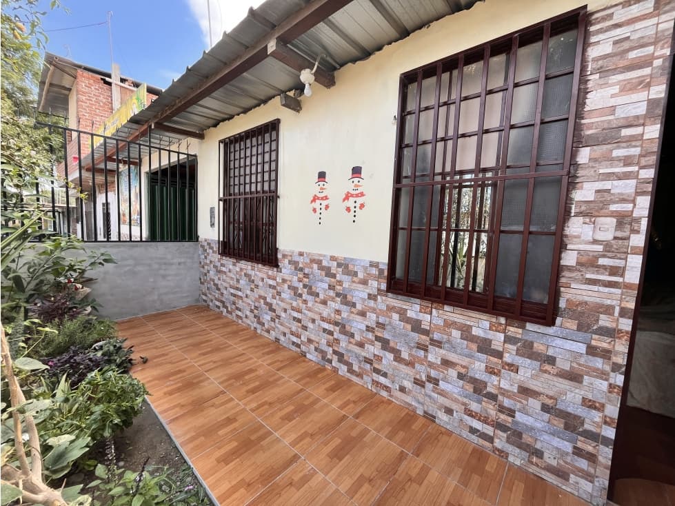 VENDO CASA EN ALMIRANTE MIGUEL GRAU, CASTILLA - 1