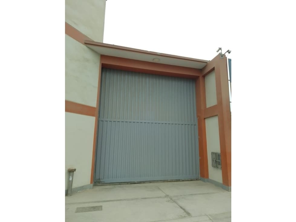 VENDO LOCAL INDUSTRIAL DE ESTRENO 1000M2 EN CARABAYLLO - 1