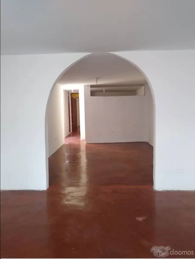 Alquiler de Departamento Amplio en 2do Piso - 1