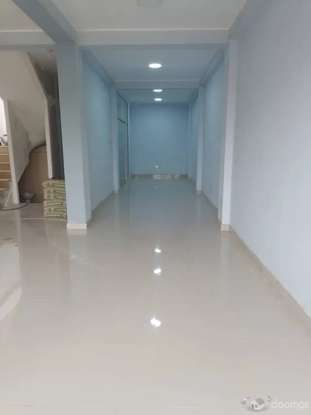 Alquiler de primer piso que tiene local comercial y mini departamento - 2