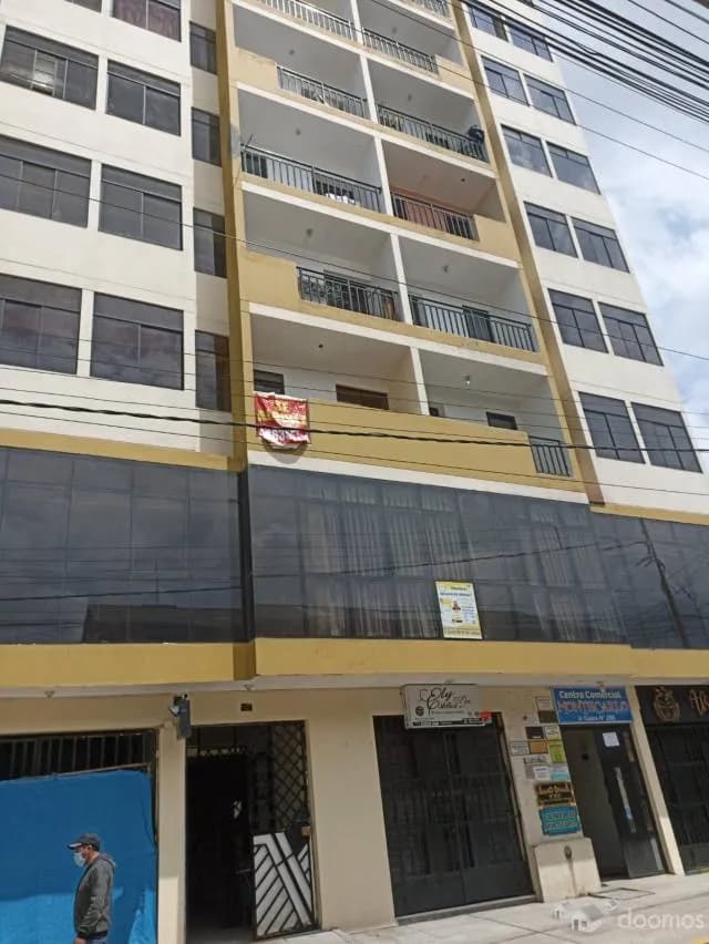 VENDO INMUEBLE - 3er piso (Huancayo: entre jr. Cusco y Ancash) - 2