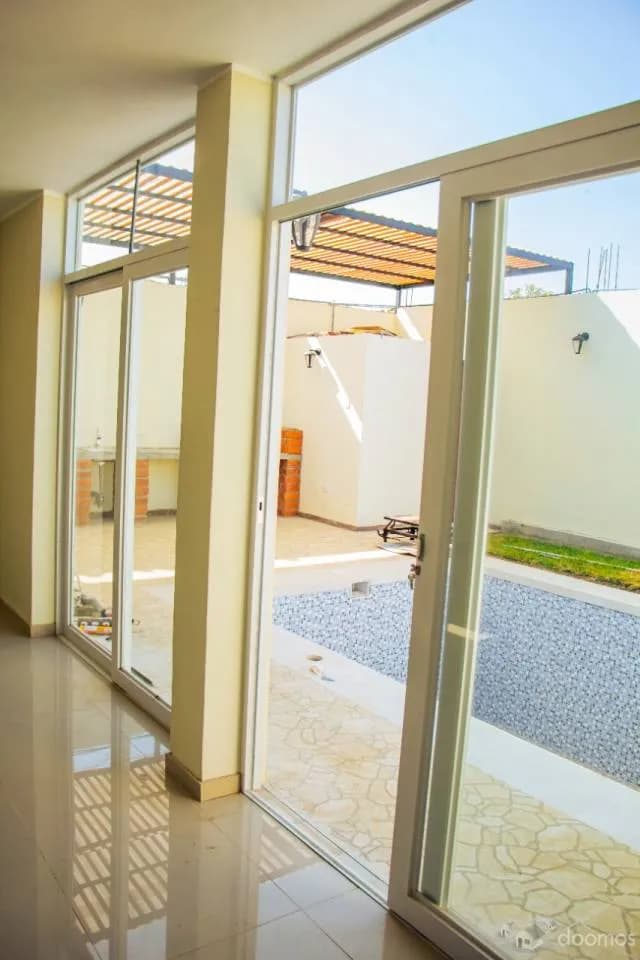 ???? Espectacular Casa con arquitectura totalmente Moderna ???? Para los amantes de la exclusividad. - 2