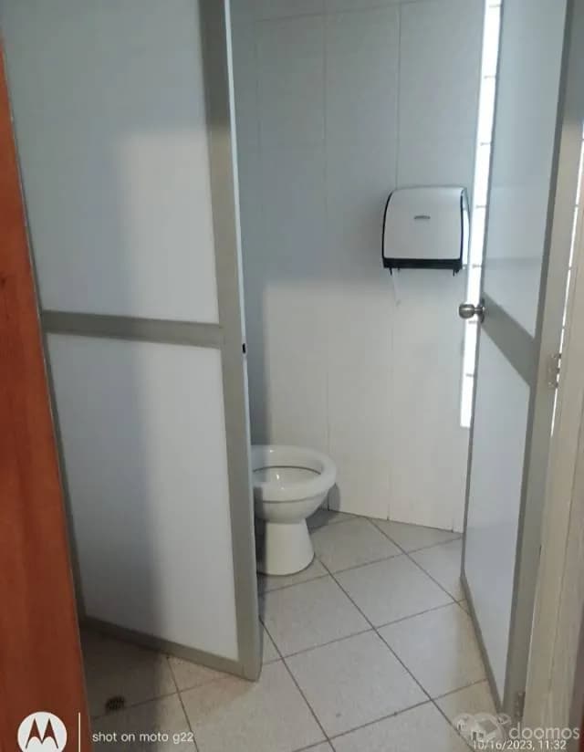 Vendo local comercial $150,000 US - 1