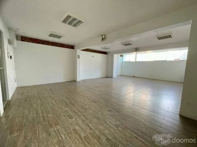 Local 3 Pisos Av Country - 2