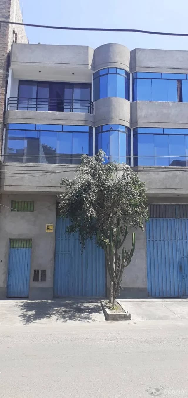 LOCAL INDUSTRIAL O COMERCIAL - 1