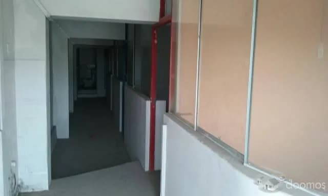 VENDO CENTRICO LOCAL COMERCIAL - 1