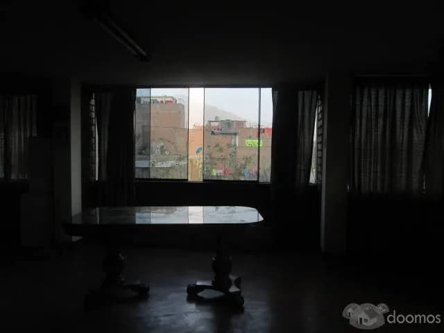 BUENA CASA EN ESQUINA - 1