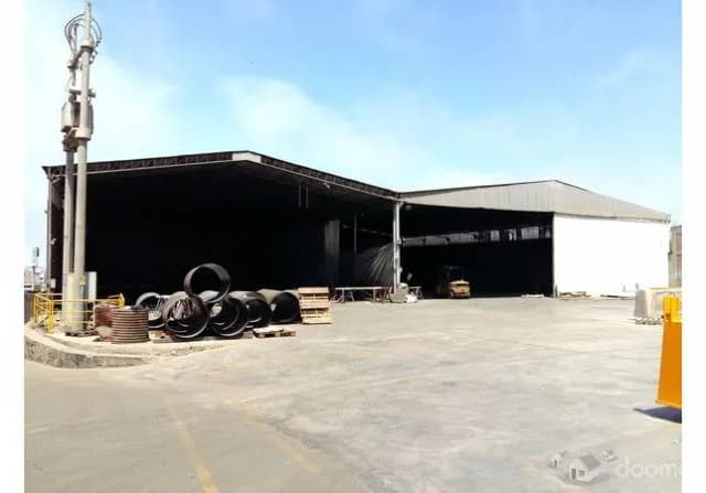 Venta de Local Industrial en Villa El Salvador - 1