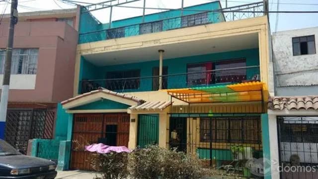 ALQUILO CASA DE 3 PISOS - 1