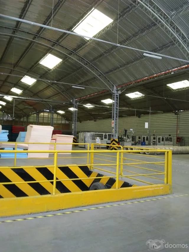 Alquiler de Almacenes en el Centro Logístico Villa El Salvador - 2