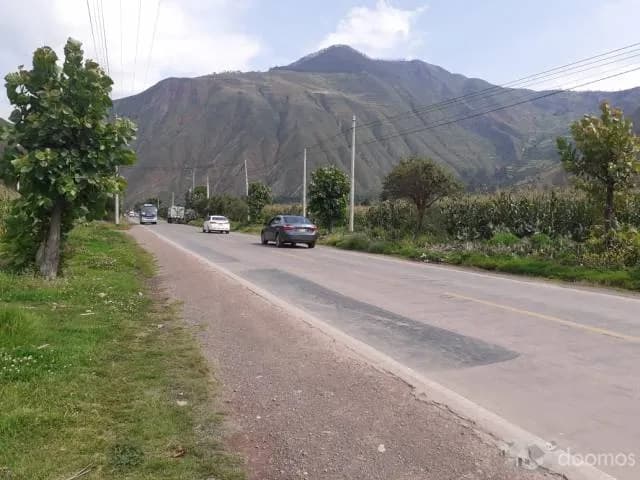 Venta de terreno en el valle sagrado de los incas-Yucay, justo en la autopista Urubamba-Calca. - 2