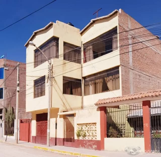 HERMOSA CASA EN LA RINCONADA JULIACA - 1