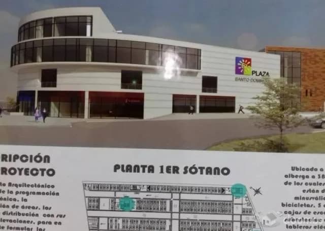 TRASPASO TIENDA EN ZONA MUY COMERCIAL DE CARABAYLLO - 1