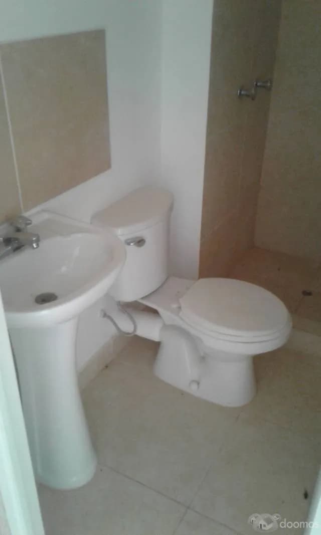 Ocasión Venta Casa de 2 pisos por estrenar frente a parque - 1