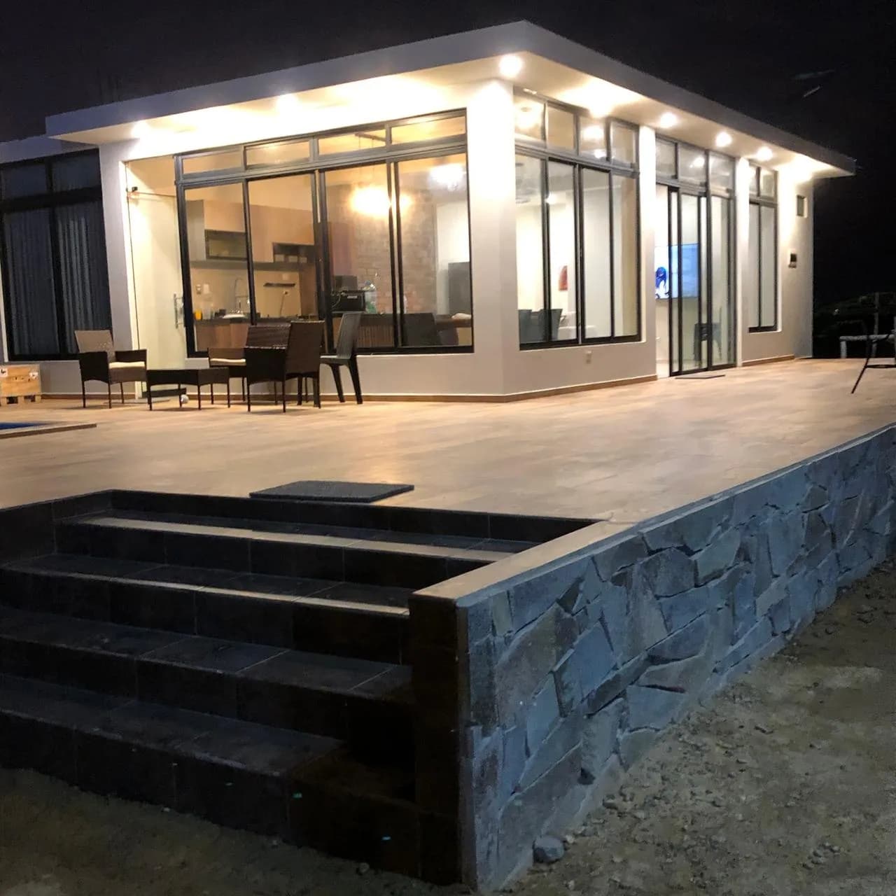 ALQUILO CASA DE CAMPO " LA MARTINA" con PISCINA y 3 DORMITORIOS - EN TAMBO DE MORA ( precio por noche) - 1