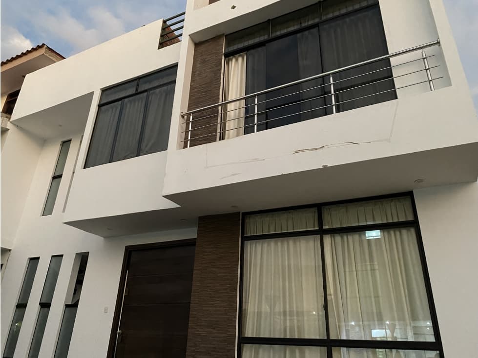 ALQUILO AMPLIA CASA EN MIRAFLORES COUNTRY CLUB - 1